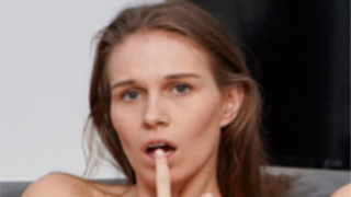 Elly Olding