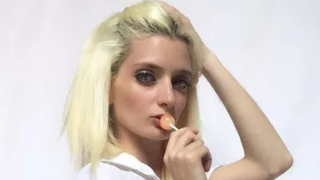Mia Casanova