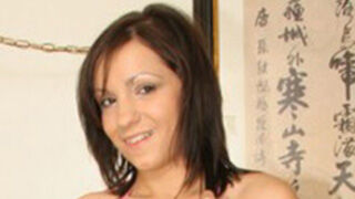 Lori London